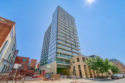 105 George Street 706, Toronto C08, On M5a 0l4