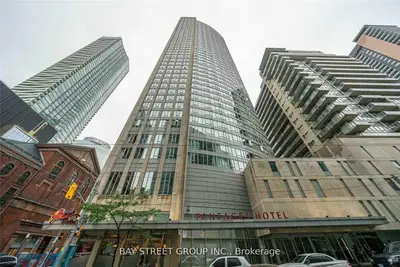 210 Victoria Street 2709, Toronto C08, On M5b 2r3