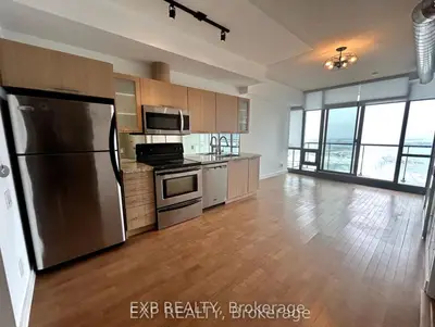 33 Mill Street 2305, Toronto C08, On M5a 3r3