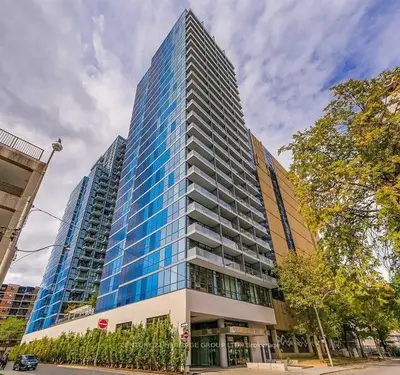 210 Simcoe Street 1912, Toronto C01, On M5t 0a9