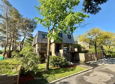 7 Vale Carse Way 24, Toronto, On M2r 3h4