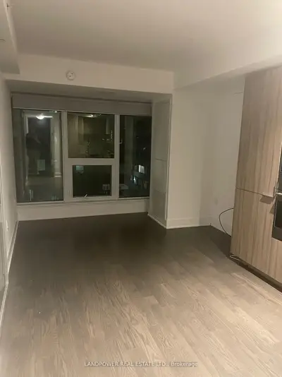 955 Bay Street 1214, Toronto C01, On M5s 0c6