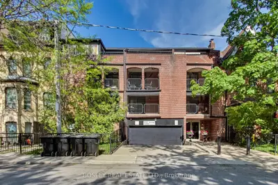17 Pembroke Street 8, Toronto, On M5a 2n6