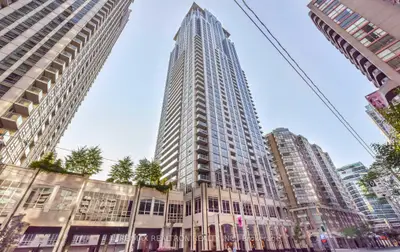 761 Bay Street 2314, Toronto C01, On M5g 2r2