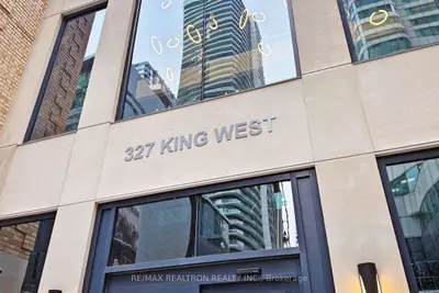 327 King Street W 4105, Toronto C01, On M5v 0w7