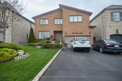 104 Almore Avenue, Toronto, On M3h 2h5