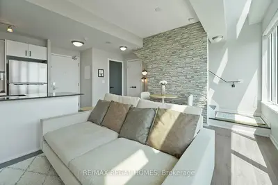 55 East Liberty Street 909, Toronto C01, On M6k 3r2