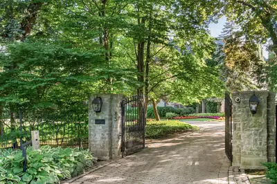 85 The Bridle Path, Toronto, On M3c 2p1
