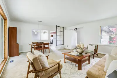 36 Hesketh Court, Toronto C13, On M4a 1m6
