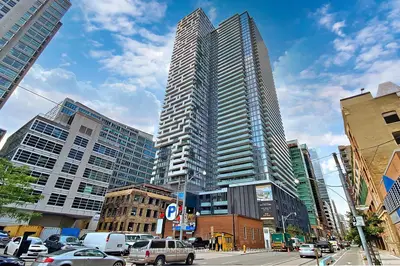 25 Richmond Street E 704, Toronto C08, On M5c 0a6