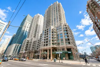 909 Bay Street 1901, Toronto C01, On M5s 3g2