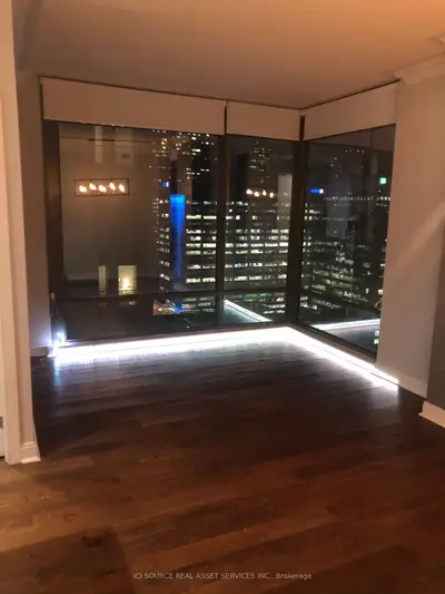 18 Yorkville Avenue 2105, Toronto C02, On M4w 3y8