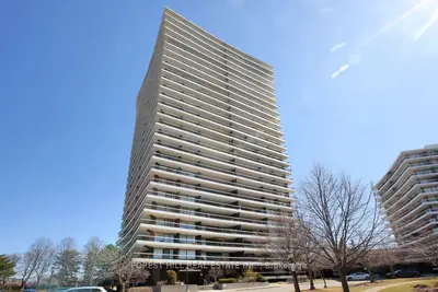 135 Antibes Drive 806, Toronto C07, On M2r 2z1