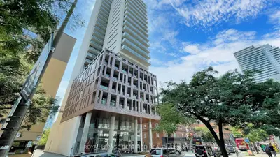 81 Wellesley Street E 2305, Toronto C08, On M4y 0c5