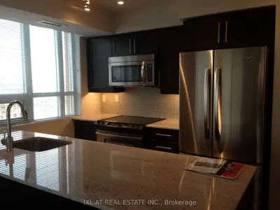 125 Western Battery Road 2015, Toronto C01, On M6k 3r8