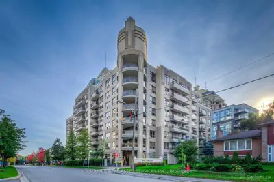 19 Barberry Place 203, Toronto C15, On M2k 3e3