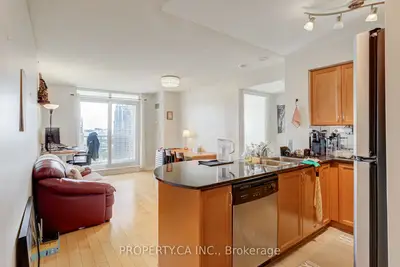 18 Kenaston Gardens 1705, Toronto C15, On M2k 1g8