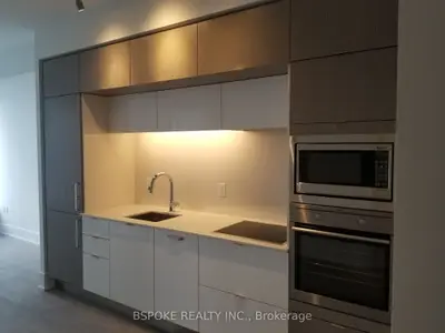 10 York Street 5102, Toronto C01, On M5j 0e1