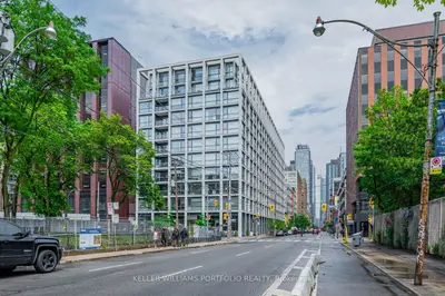 39 Brant Street 726, Toronto C01, On M5v 0m8