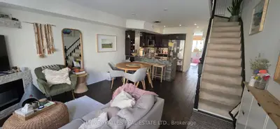 208 Niagara Street 68, Toronto C01, On M6j 3w5