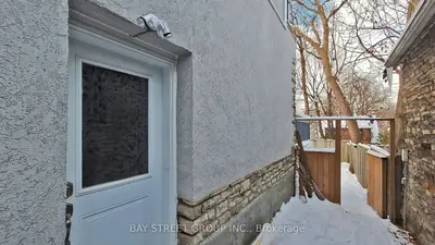 390 Roehampton Avenue Basement, Toronto, On M4p 1s4