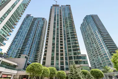 12 Yonge Street 1103, Toronto C01, On M5e 1z9