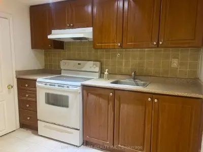 20 Goulding Avenue Bsmt, Toronto C07, On M2m 1k9