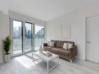 135 Lower Sherbourne Street 2132 W, Toronto C08, On M5a 1y4
