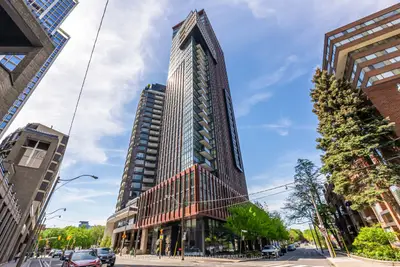 32 Davenport Road 2604, Toronto C02, On M5r 1h3