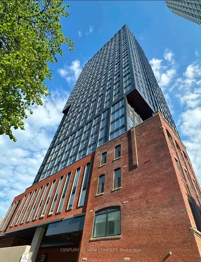 100 Queen Street E 2506, Toronto C08, On M5c 0b5