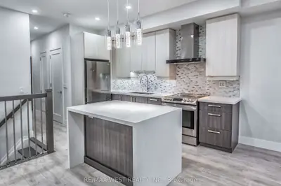 268 Sterling Road, Toronto, On M6r 2b9