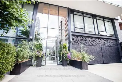 25 Stafford Street 809, Toronto C01, On M5v 0g3