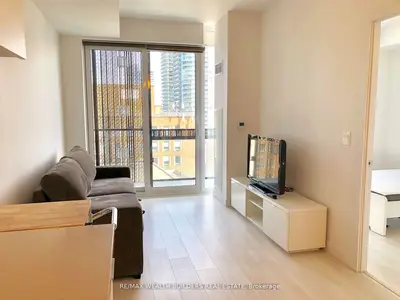 8 Eglinton Avenue E 1010, Toronto C10, On M4p 0c1