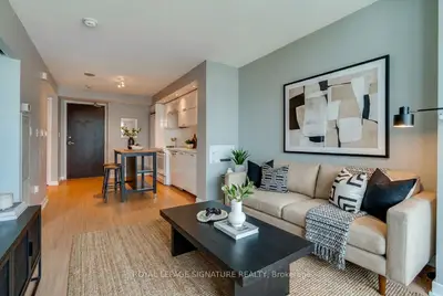 25 Capreol Court 2701, Toronto C01, On M5v 3z7