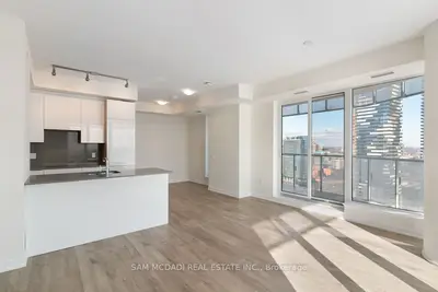 28 Freeland Street 2809, Toronto C08, On M5e 0e3
