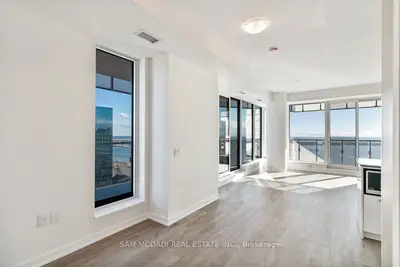 28 Freeland Street 2809, Toronto, On M5e 0e3