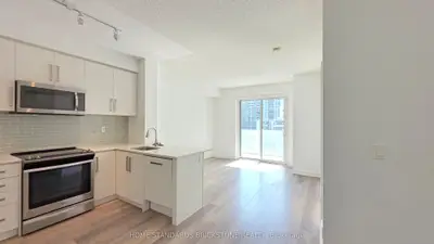 5180 Yonge Street 512, Toronto C07, On M2n 5p6