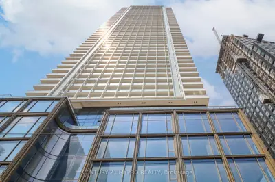 88 Queen Street E 4005, Toronto C08, On M5c 0b6