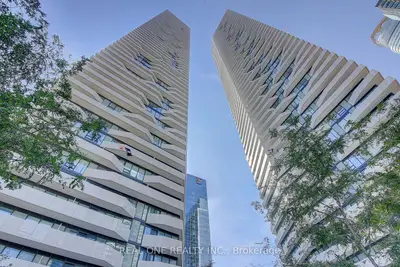 100 Harbour Street 5008, Toronto C01, On M5j 0b5