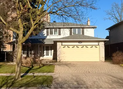 120 Abbeywood Trail, Toronto C13, On M3b 3b5