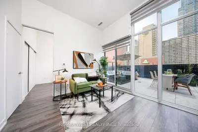 20 Edward Street 403, Toronto C01, On M5g 1c9