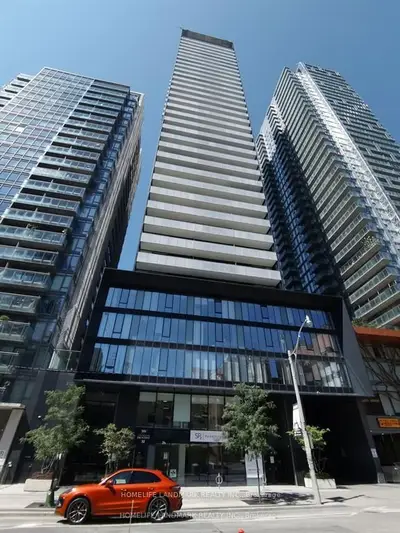 28 Wellesley Street E 406, Toronto C08, On M4y 0c4