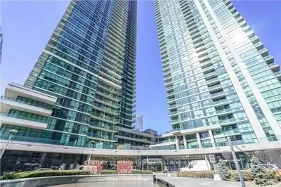 33 Bay Street 1204, Toronto C01, On M5j 2z3