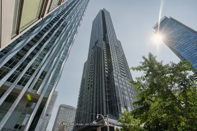 11 Yorkville Avenue 5806, Toronto C02, On M4w 1l2