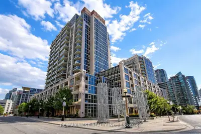 38 Grand Magazine Street 342, Toronto C01, On M5v 0b1