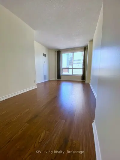 55 Bloor Street E 1207, Toronto C08, On M4w 3g6