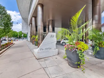88 Davenport Road 308, Toronto C02, On M5r 0a5