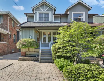 150 Briar Hill Avenue, Toronto C04, On M4r 1h9