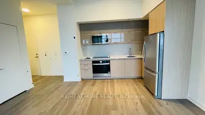 10 Deerlick Court 2402, Toronto, On M3a 0a7