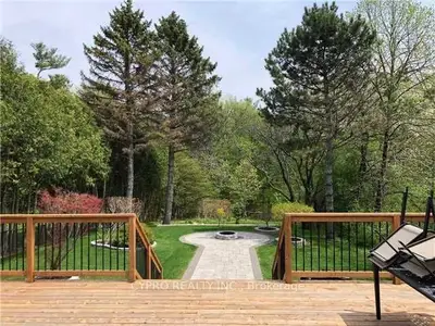 22 Banstock Drive, Toronto C15, On M2k 2h6